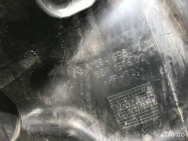 A2046984030 Локер передний правый Mercedes C W204