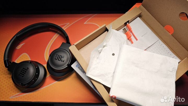 Беспроводные наушники jbl tune 770 nc