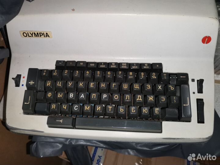 Пишущая машинка Olympia электрическая