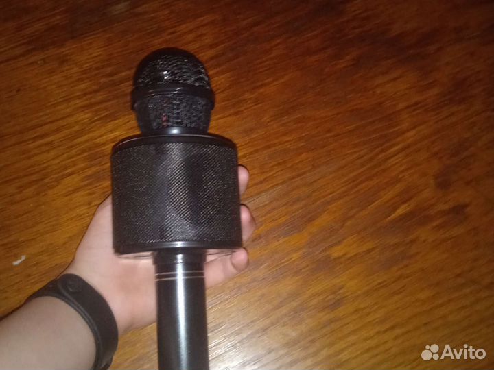 Караоке микрофон