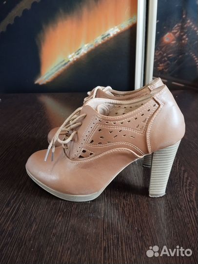 Полуботинки женские 37 размер