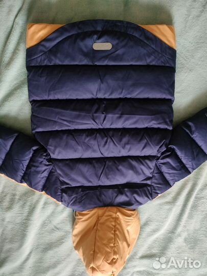 Продам куртку для девочки