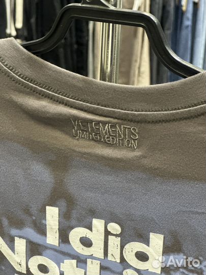 Футболка vetements