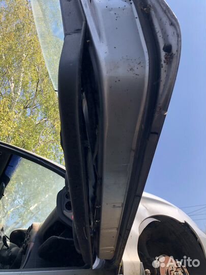 Двери на hyundai coupe 1