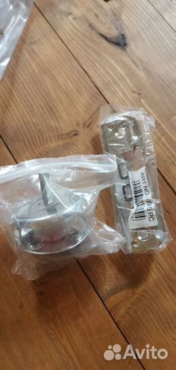 Ручка дверная с замком