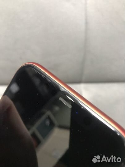 Телефон iPhone 11 64GB