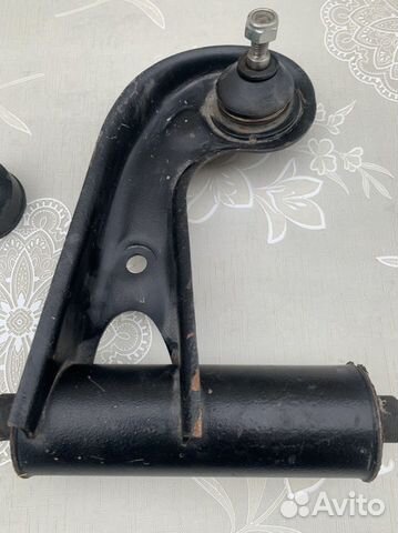 Рычаг на мерседес