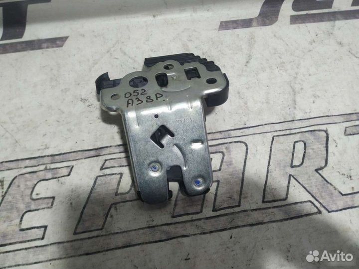 Замок крышки багажника Audi A3 8P 2008—2013