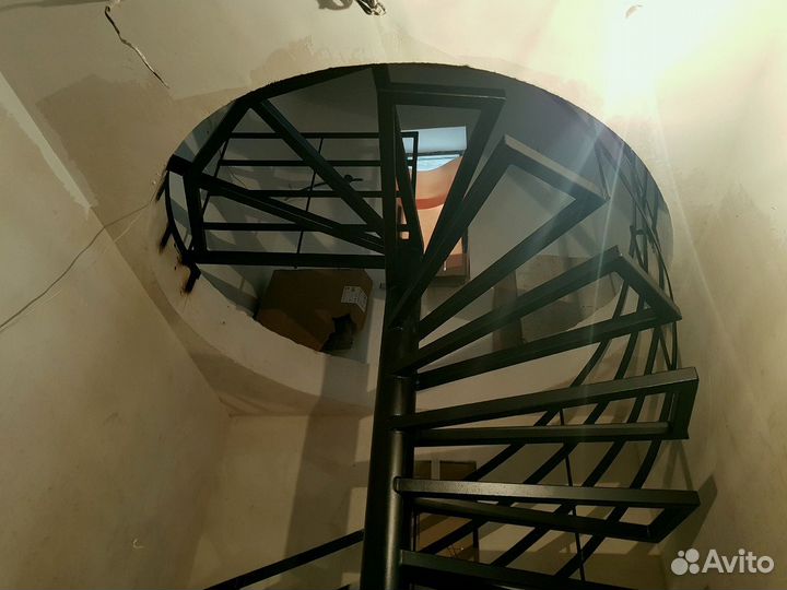 Лестница под ключ на второй этаж