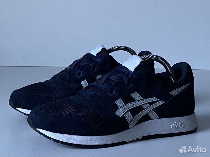 Asics размер 40