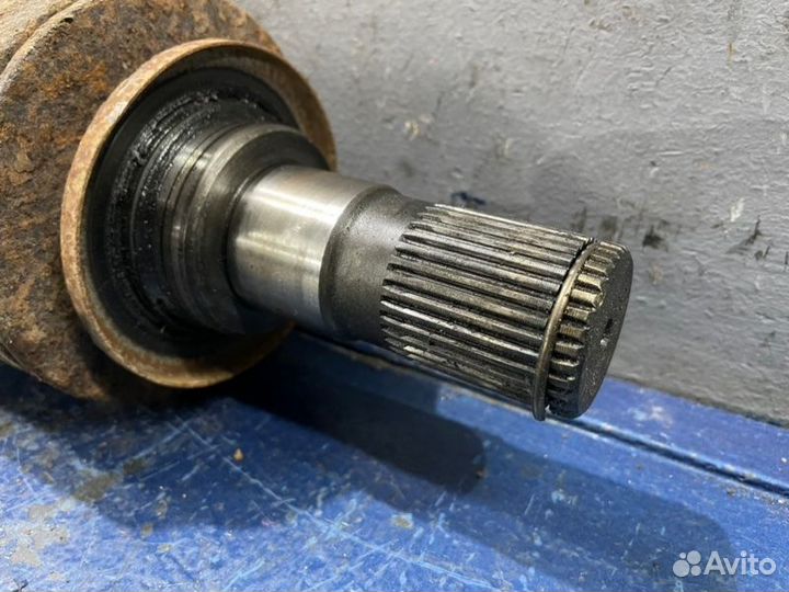 Привод задний Mitsubishi Pajero 4 V90 3.0