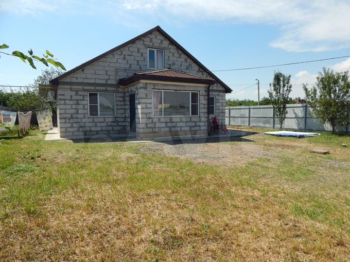 Дом 176 м² на участке 6 сот.