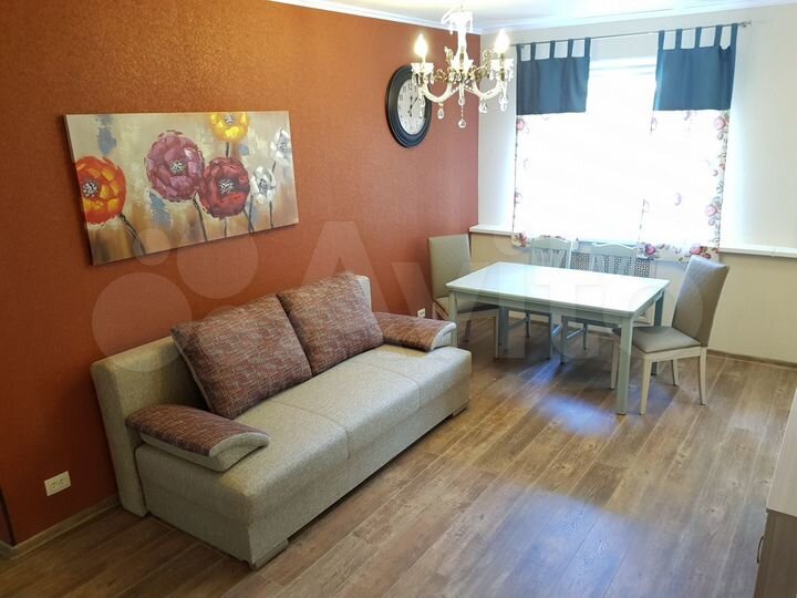 2-к. квартира, 68 м², 2/2 эт.