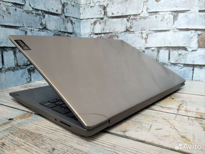 Ноутбук Lenovo S145 на запчасти