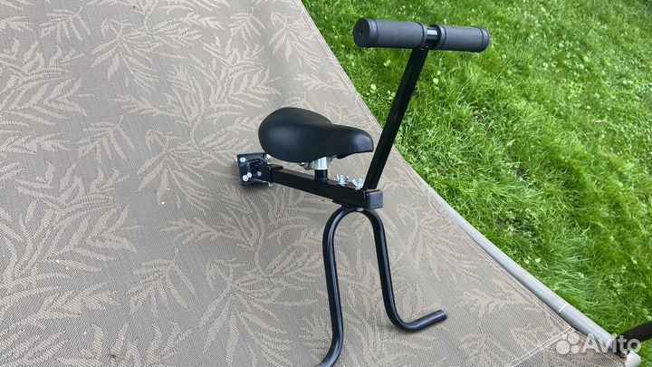 Детское кресло для велосипеда на раму