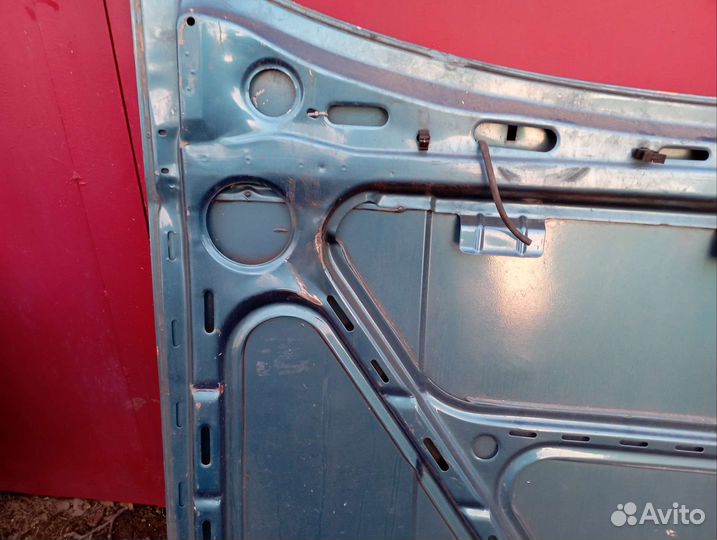 Капот+ задняя левая дверь от Volkswagen Passat B3