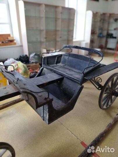 Старинная бричка линейка