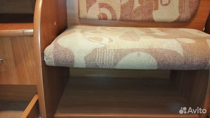 Тумба в прихожую с сиденьем