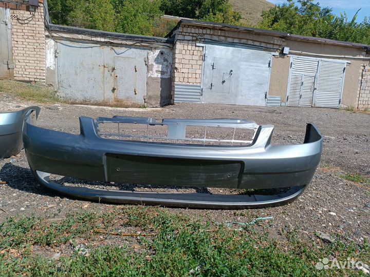 Бампер передний priora 1