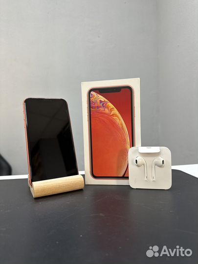 iPhone Xr, 64 ГБ