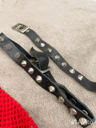 Чокер и браслет, рукава