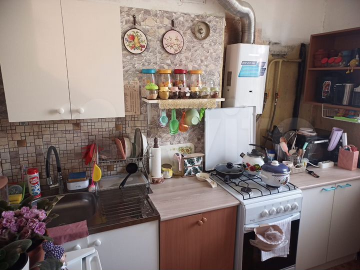 2-к. квартира, 63 м², 2/2 эт.