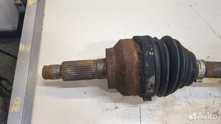 Полуось правая передняя Mazda 3 (BK)