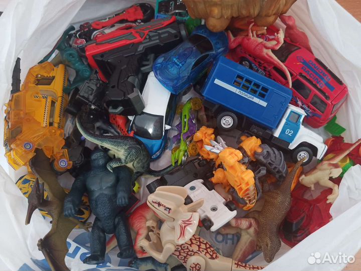 Игрушки для мальчика