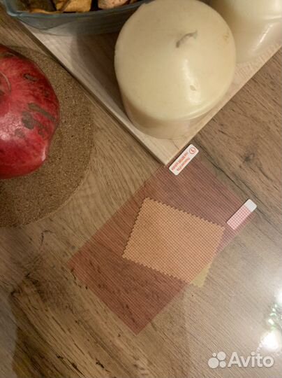 Универсальная пленка на телефон