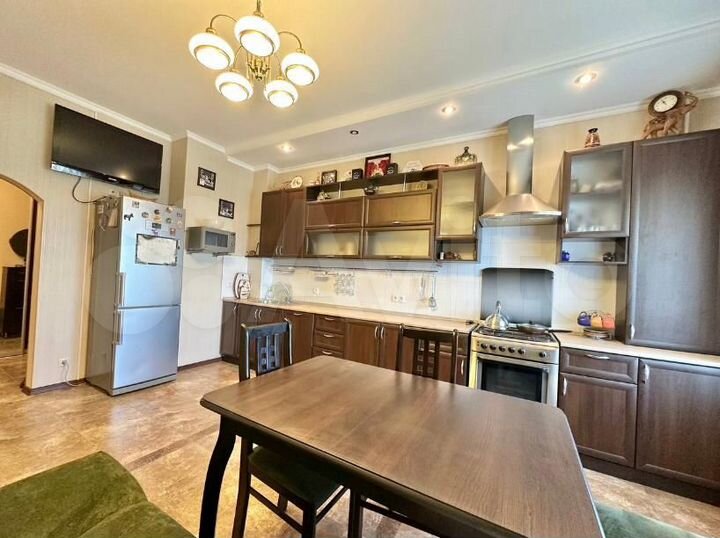 2-к. квартира, 75 м², 9/10 эт.