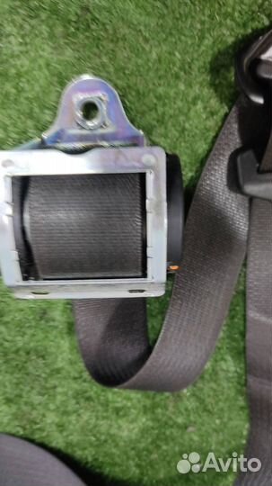 Ремень безопасности передний левый Opel Corsa D 2