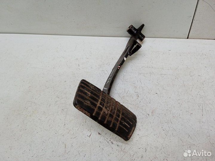 Педаль тормоза Subaru Legacy BD/B11/BG/BK 2.5 1997