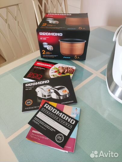 Мультиварка redmond RMC-M70