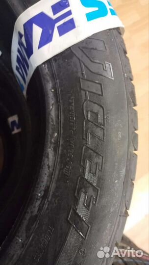 Viatti Strada Asimmetrico 215/55 R17
