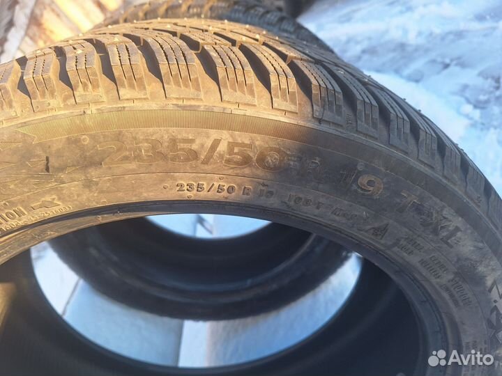 Continental IceContact 3 235/50 R19 103T