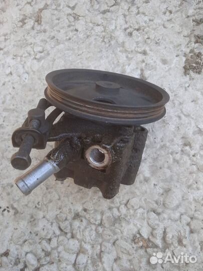 Насос гур Ниссан Санни