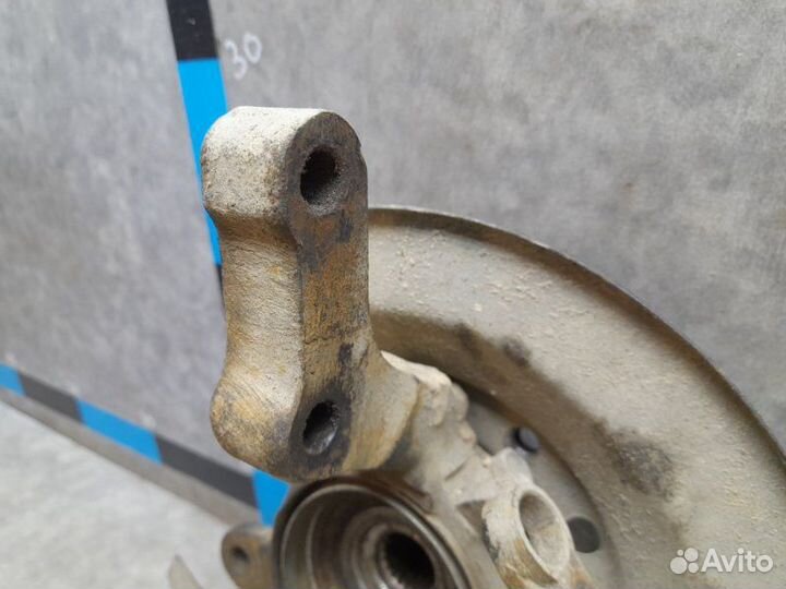 Кулак поворотный передний правый Лада Гранта 1.6