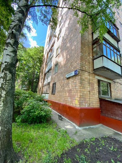 2-к. квартира, 42,1 м², 1/9 эт.