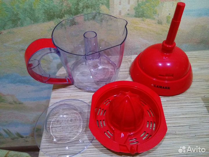 Соковыжималка для цитрусовых Lamark LK-1403