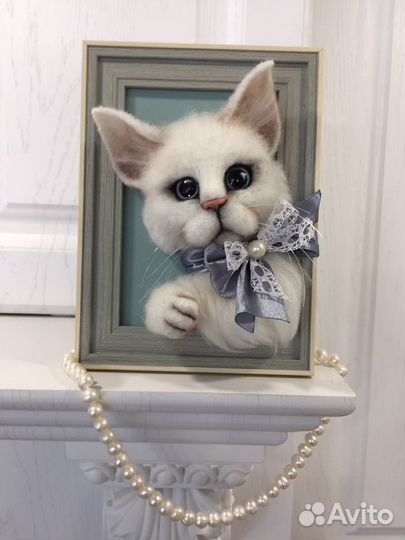 Панно котика из шерсти