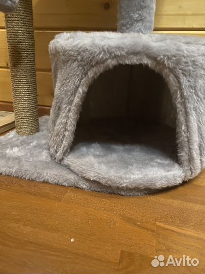 Домик для кошки с когтеточкой новый