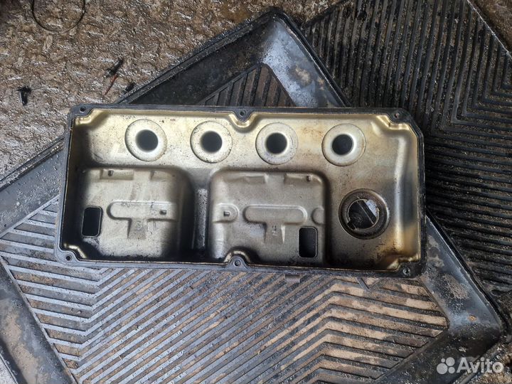 Клапанная крышка для Мицубиси Ланцер-9