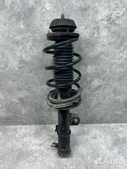 Амортизатор передний левый Hyundai Solaris 2012