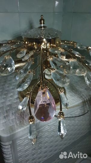 Люстры хрусталь/стекло, ковка/дерево, гирлянда