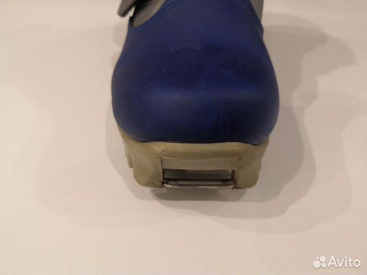 Лыжные ботинки детские 36 размер