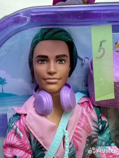 Barbie Ken Extra Fly - Кен с зелёными прядями