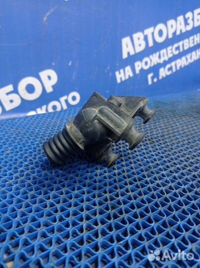 Кран отопителя Bmw E60 седан N52B25 2003