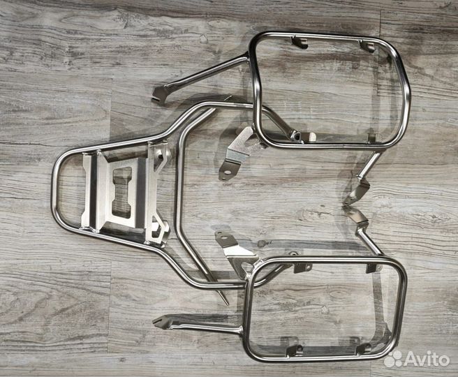 Боковые рамки с площадкой на BMW R1200GS
