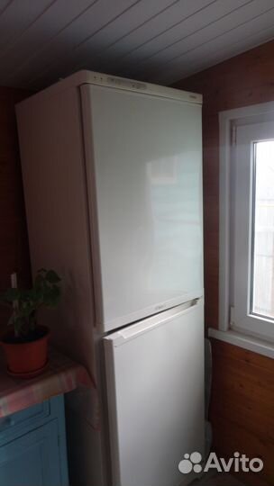 Холодильник 