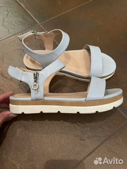 Сандали для девочки